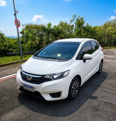 HONDA FIT 1.5 DX 16V FLEX 4P MANUAL HONDA FIT 1.5 DX 16V FLEX 4P MANUAL